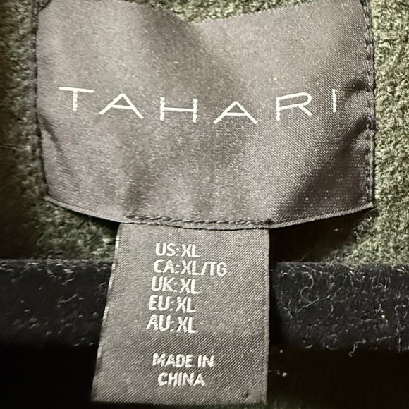 Coat/Long - Picture 2 of 4